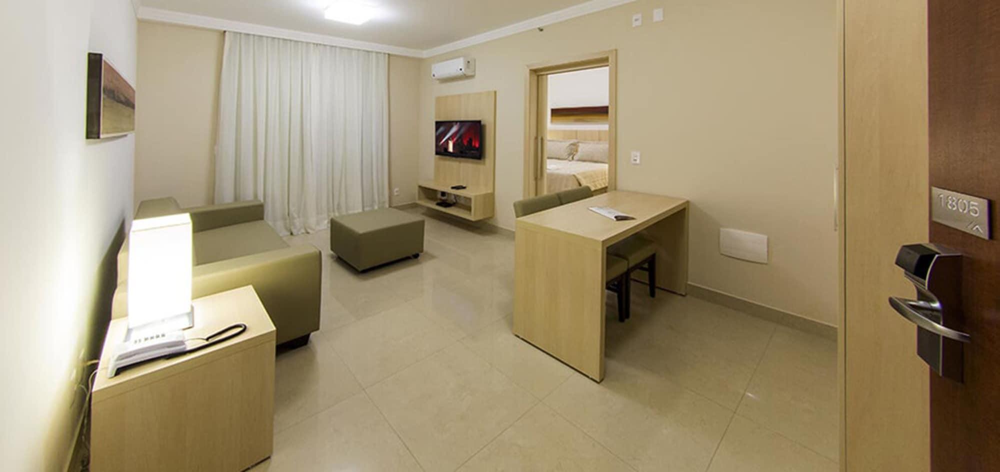 Hotel Mont Blanc Premium Ribeirão Preto Exteriör bild A typical hotel room