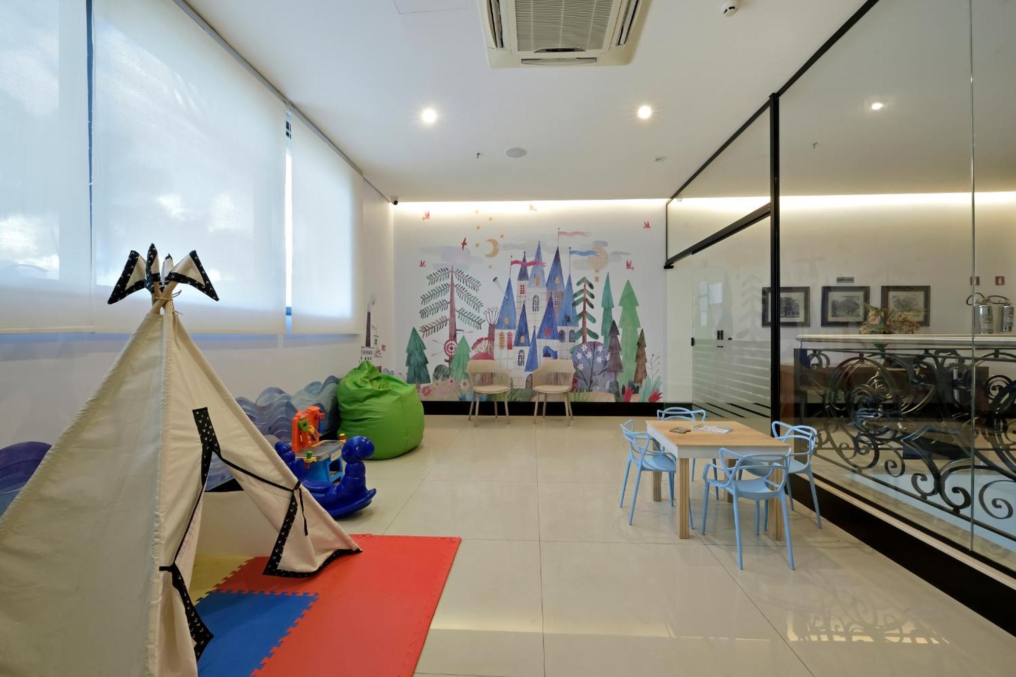 Hotel Mont Blanc Premium Ribeirão Preto Exteriör bild Kids Club